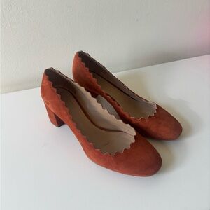 CHLOE Scalloped Edge Suede Pumps - orange